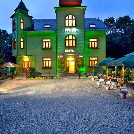 Stefania Hotel 3*