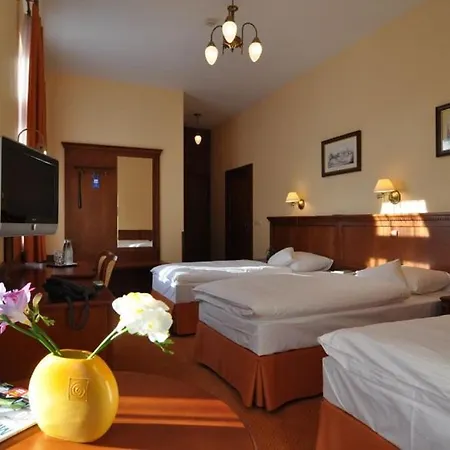 Hotel Stefania 3*